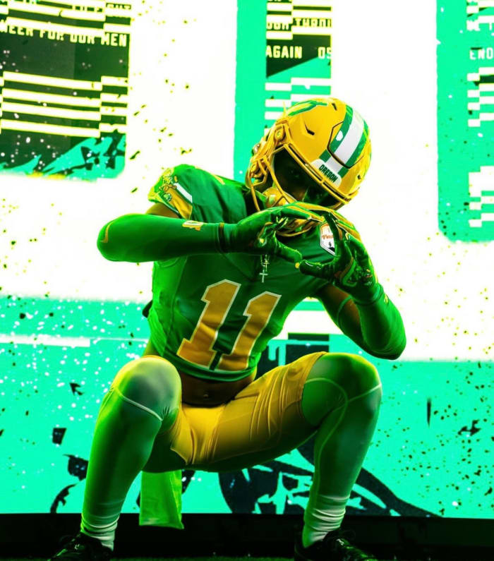 2025 Covina (Calif.) Charter Oak EDGE LaVar Arrington II on a visit to Oregon.